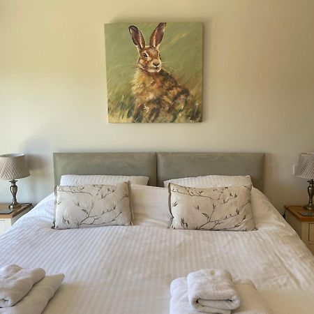 Crowthorne, Bookham Court Villa ดอร์เชสเตอร์ ภายนอก รูปภาพ