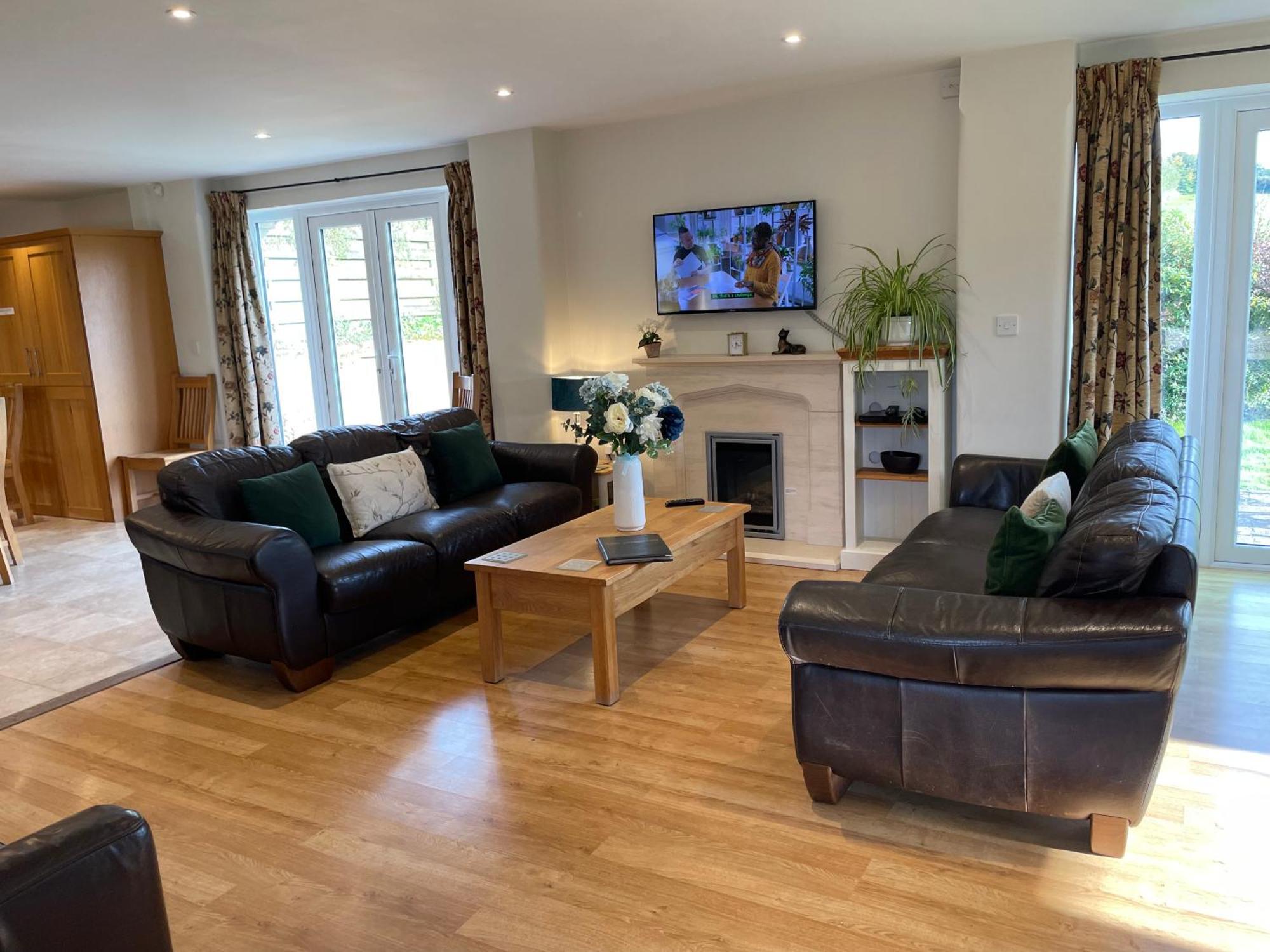 Crowthorne, Bookham Court Villa ดอร์เชสเตอร์ ภายนอก รูปภาพ