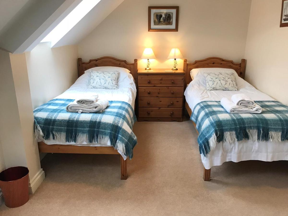 Crowthorne, Bookham Court Villa ดอร์เชสเตอร์ ภายนอก รูปภาพ